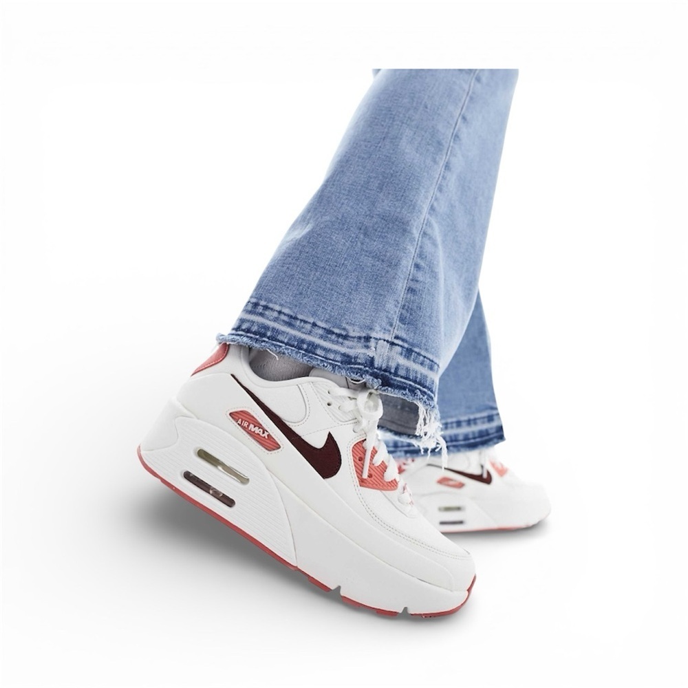 Nike Air Max 90 LV8 SE - Picture 1 of 8